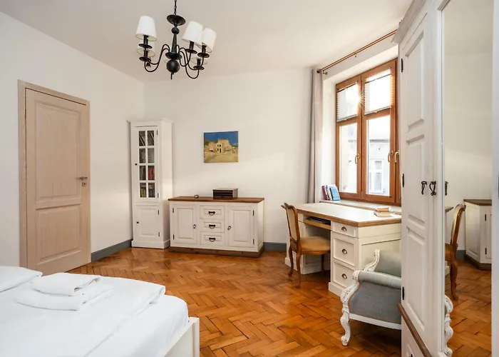 Apartment Wroblewskiego No 4 *