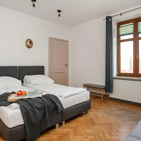 Wroblewskiego No 4 *